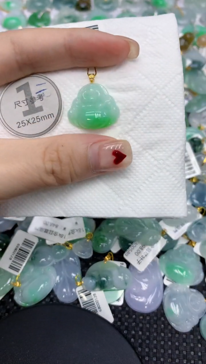 翡翠18K金镶嵌颈饰1111111