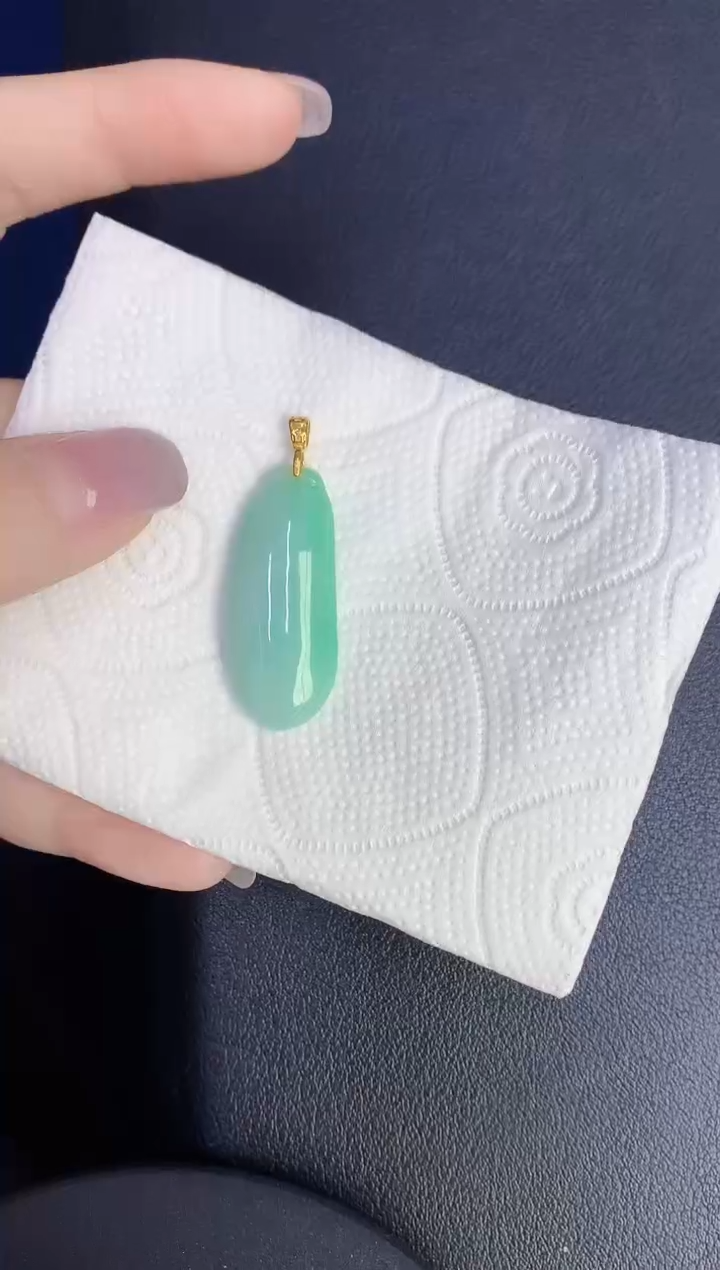 颈饰未镶嵌翡翠缅甸天然翡翠A货