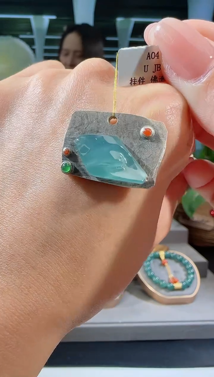 【闪购商品】翡翠吊坠(不含链)银S925镶嵌法相