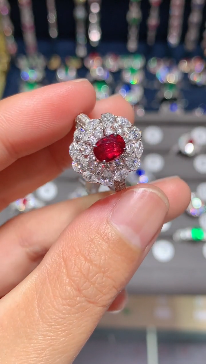 【闪购商品】红宝石戒指18K金镶嵌1.04CT  无烧鸽血   35号