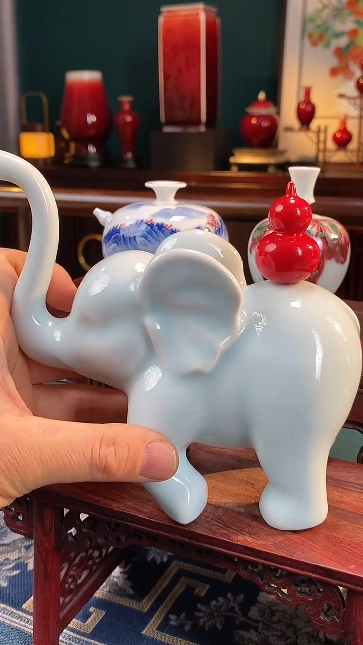 【闪购商品】摆件纯手工福瑞祥和大象瓷