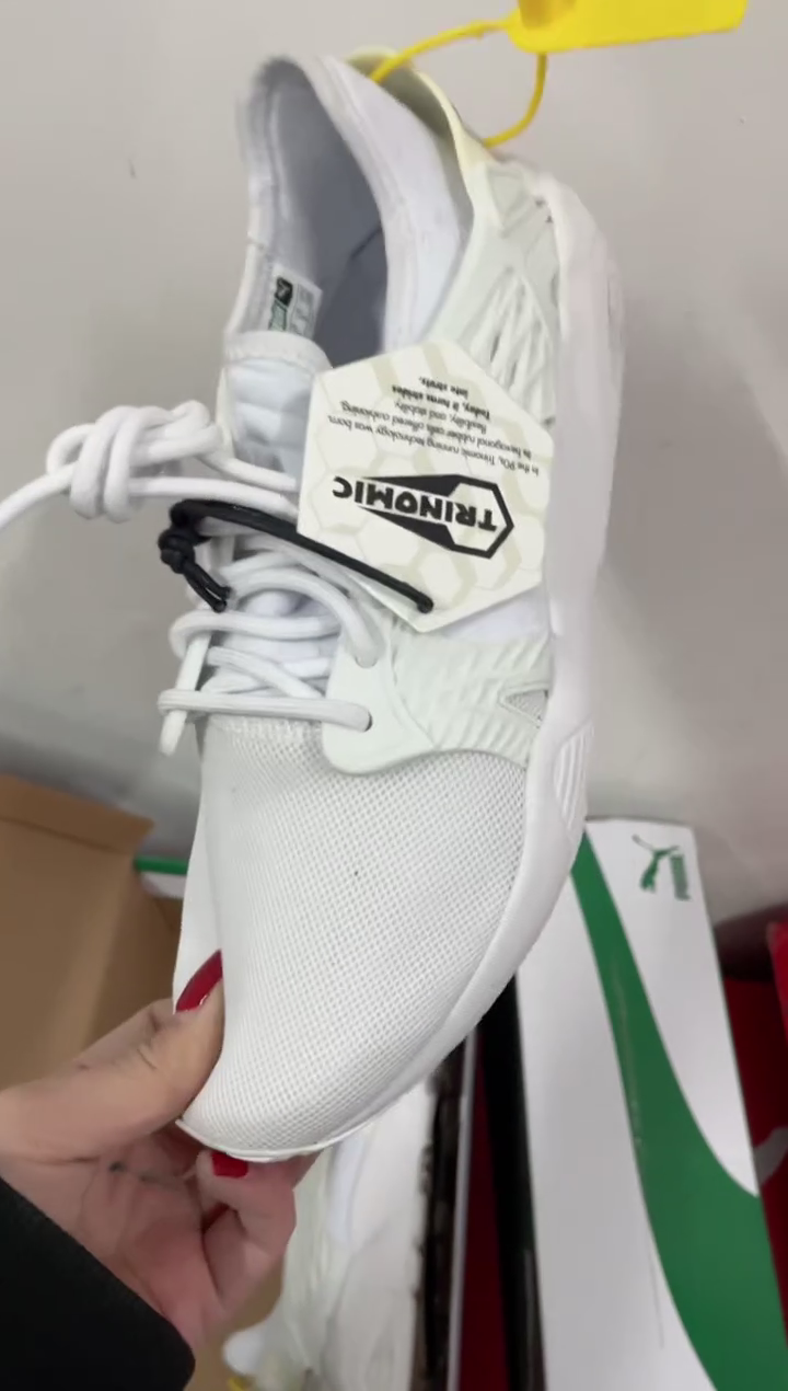  彪马时尚休闲运动鞋37M  C21