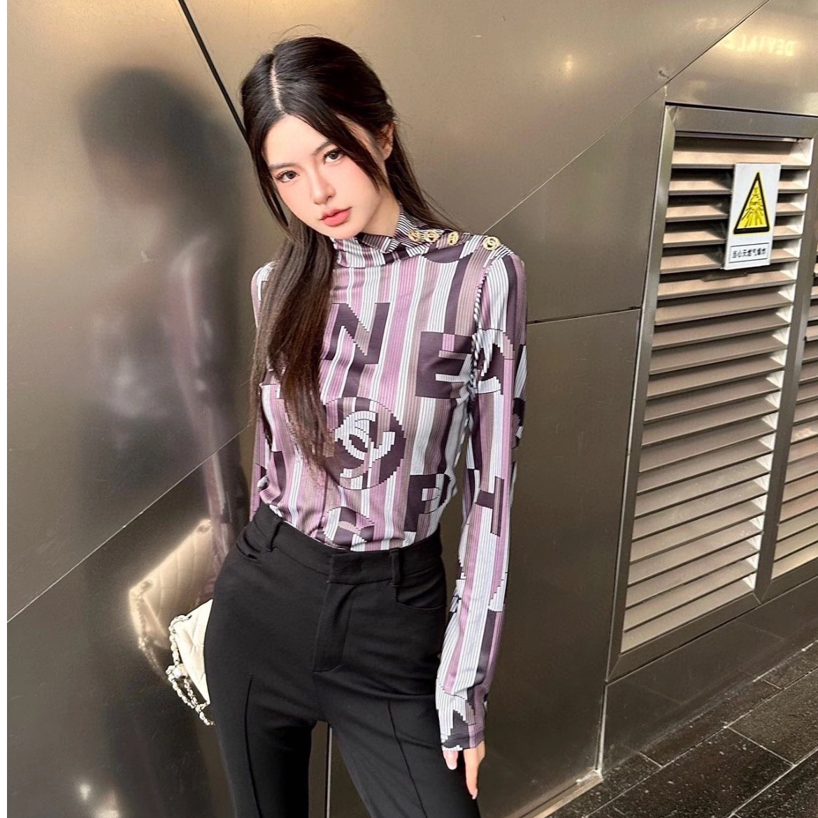 99新 Chanel/香奈儿 23B粉色双C字母印花高领套装/f38/编号0714 