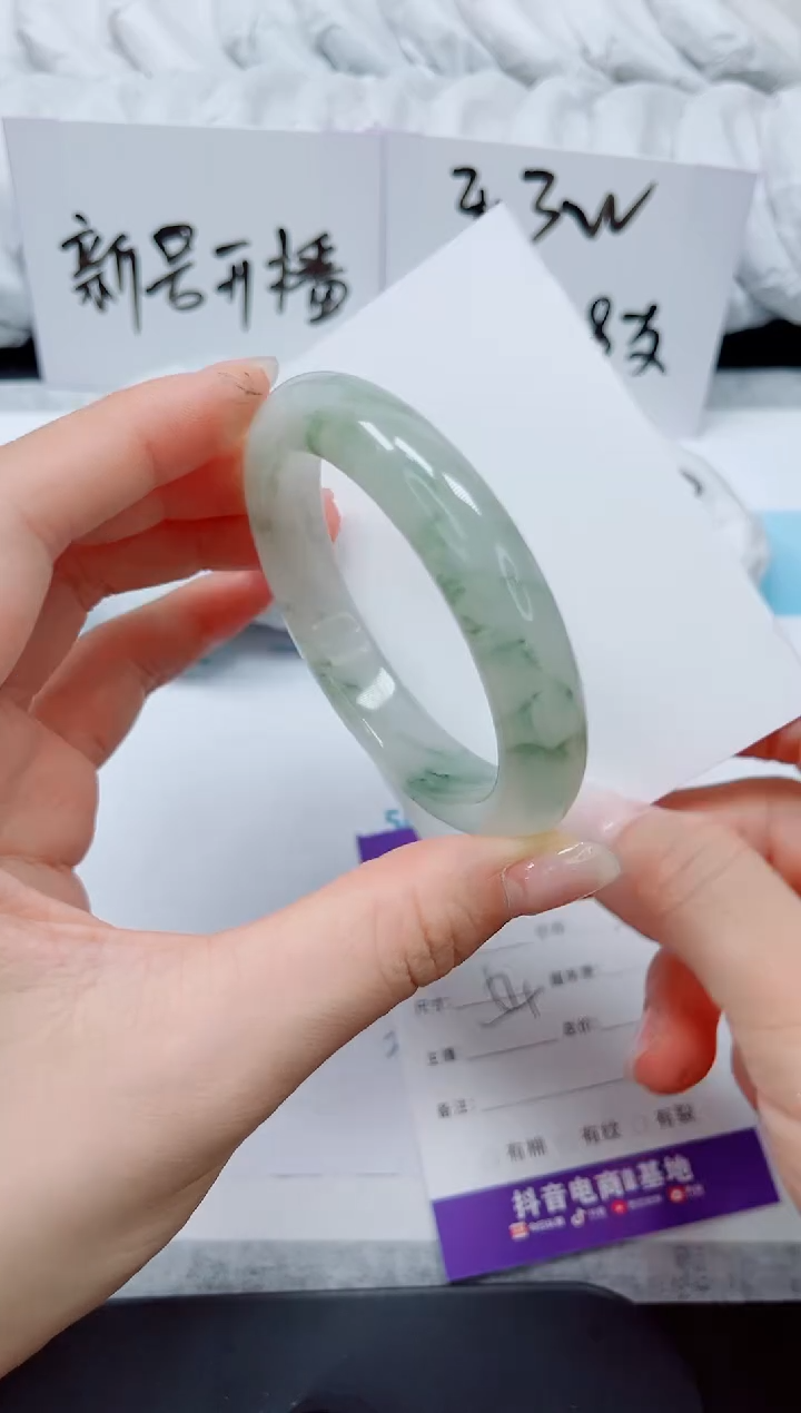 石英质玉手镯未镶嵌219-54