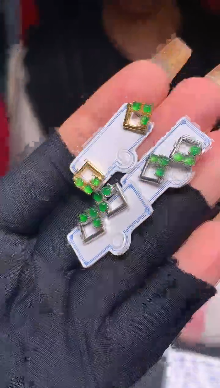 【闪购商品】翡翠耳饰未镶嵌6定制翡翠-多样性发货（发其一）