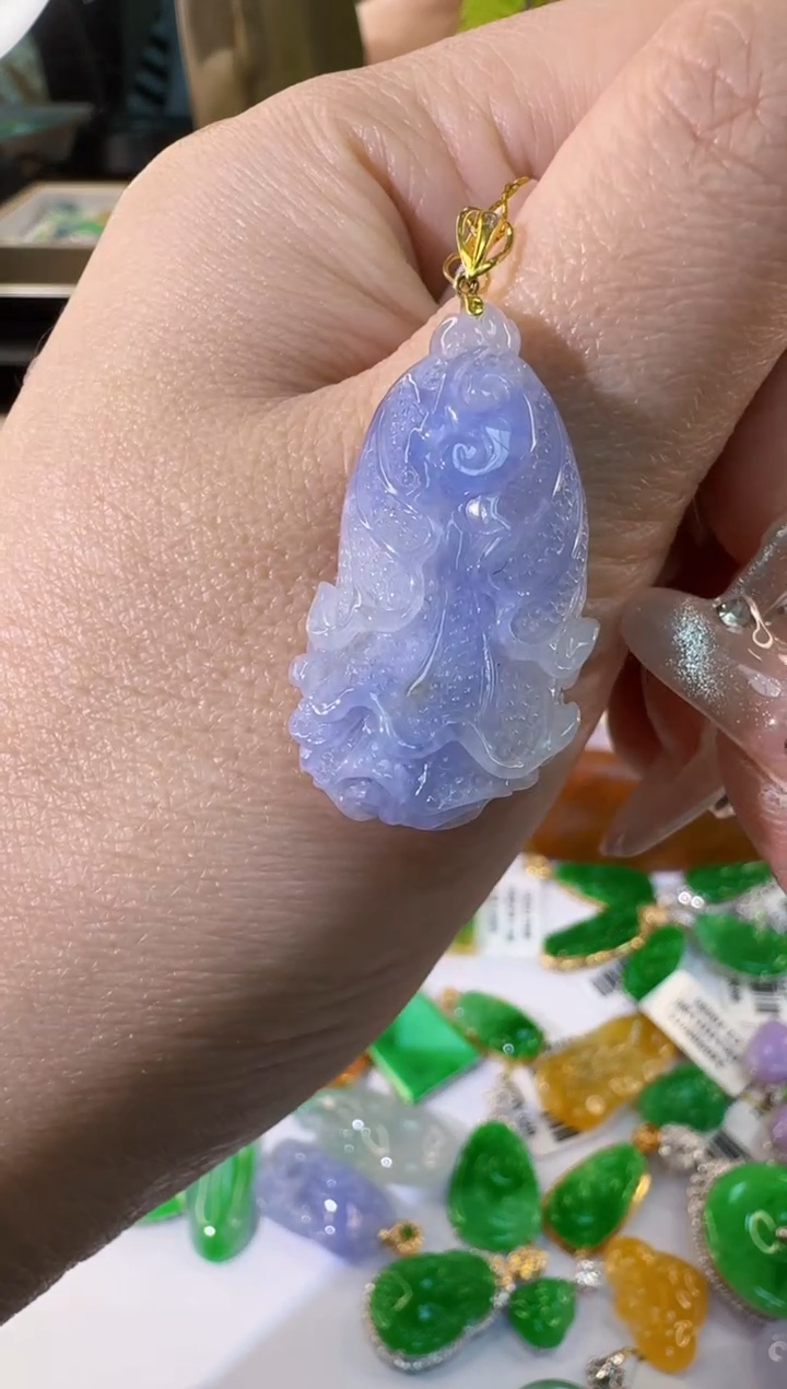 【闪购商品】翡翠吊坠(不含链)18K金镶嵌缅甸翡翠A货吊坠