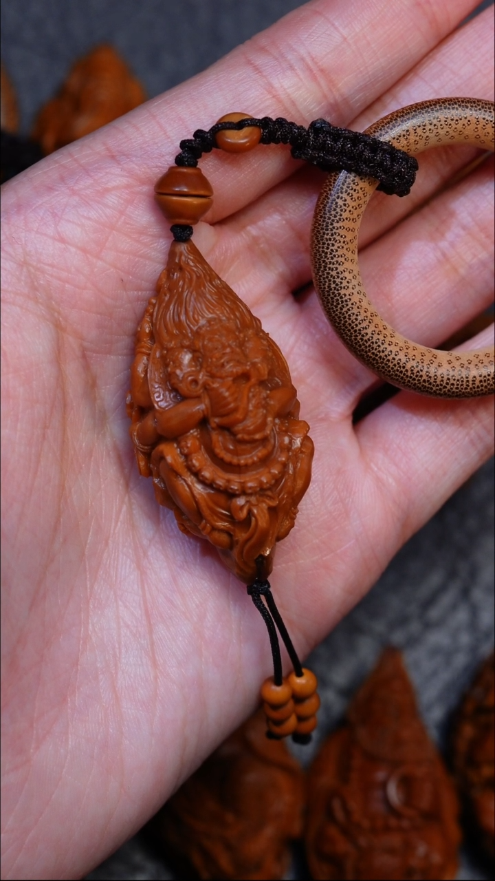 【闪购商品】橄榄核吊坠宋水官大黑天