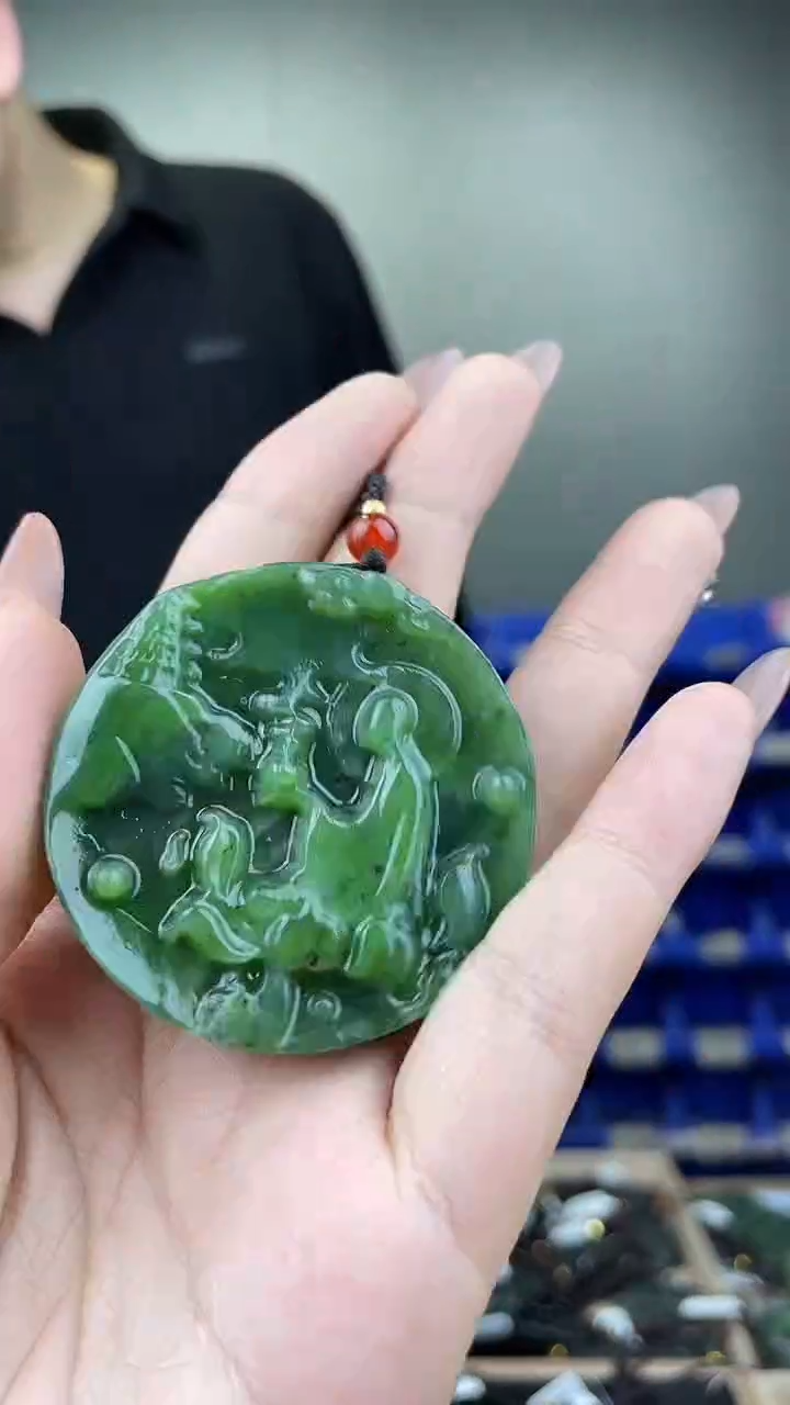 颈饰未镶嵌和田玉1