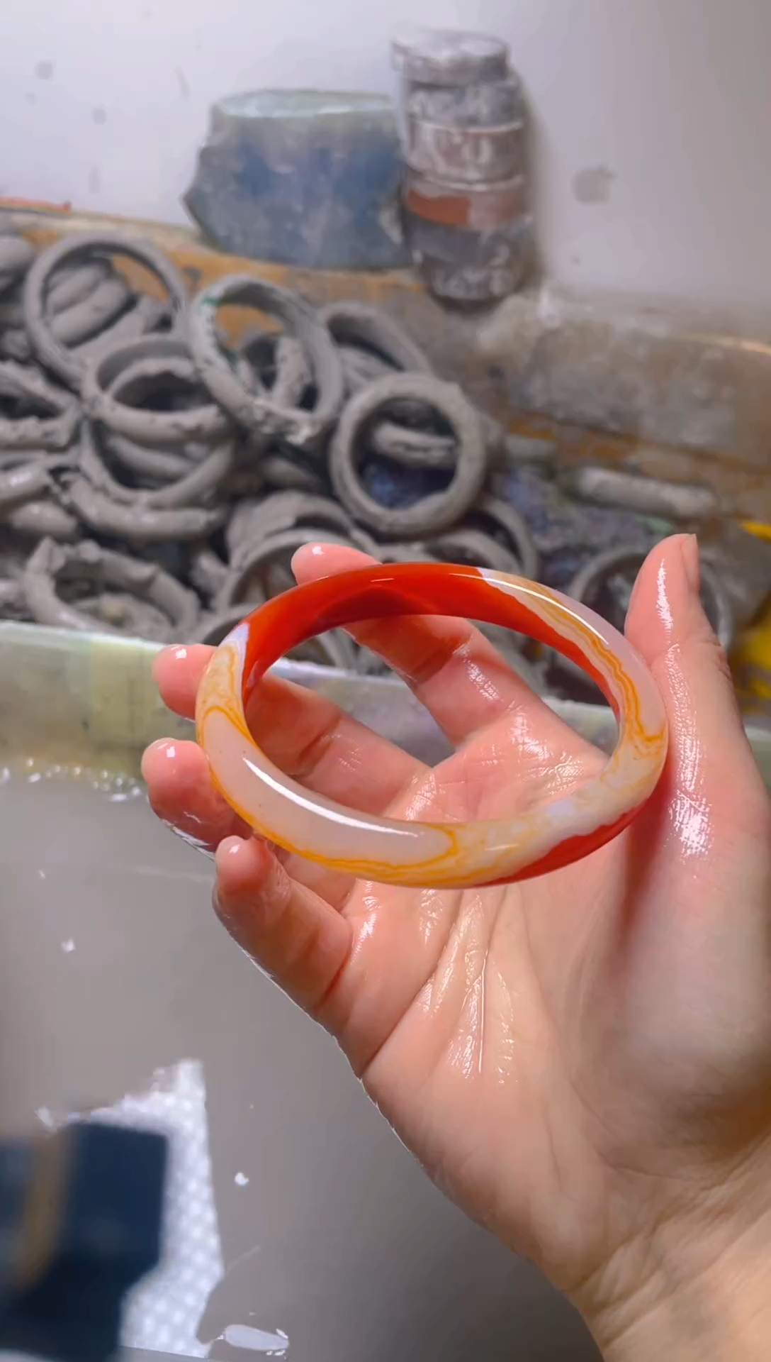 【闪购商品】石英质玉手镯未镶嵌64