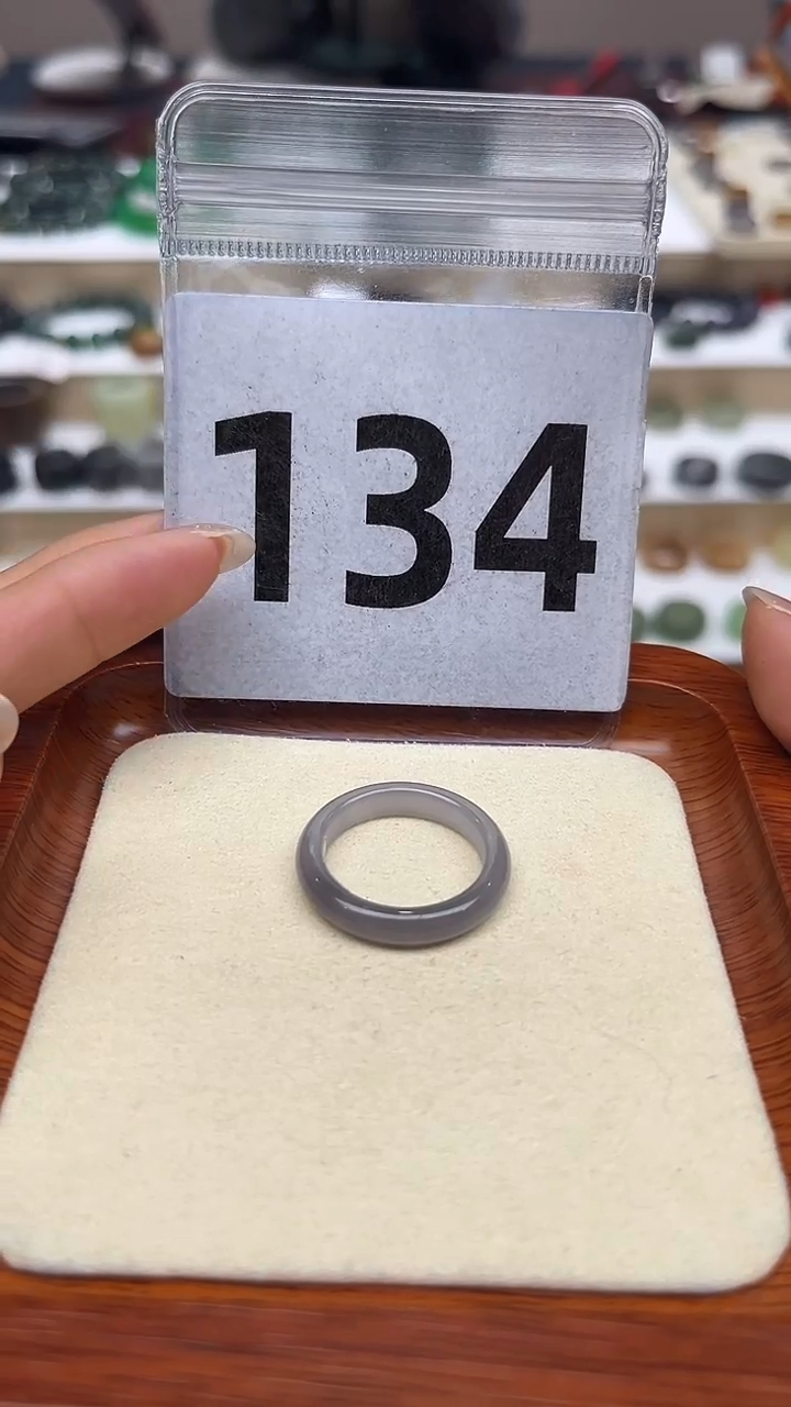 【闪购商品】和田玉戒指未镶嵌港码18号，内径18.4mm