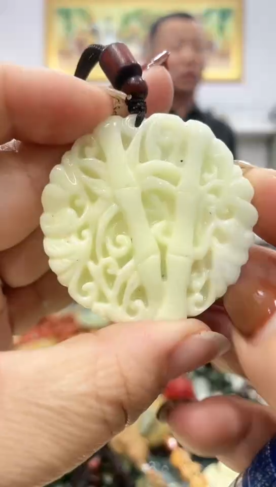 未镶嵌岫玉挂件 