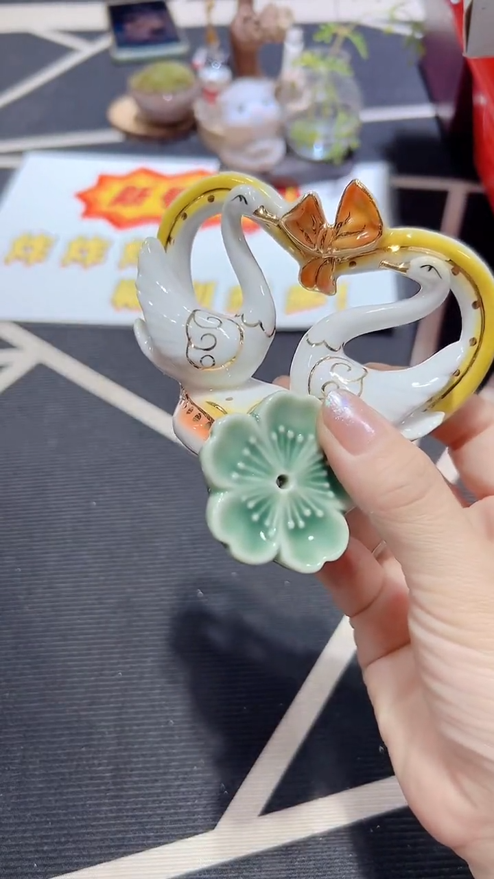 瓷片碗碟好物一件不留@@1