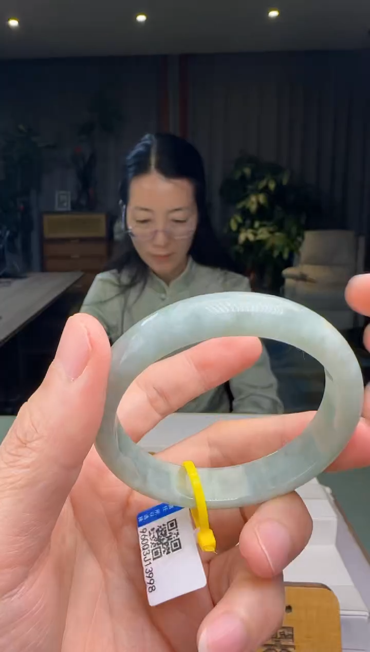 【闪购商品】翡翠手镯未镶嵌DY@@960Q3J13998