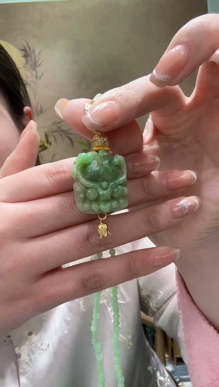 【闪购商品】翡翠颈饰未镶嵌吊坠