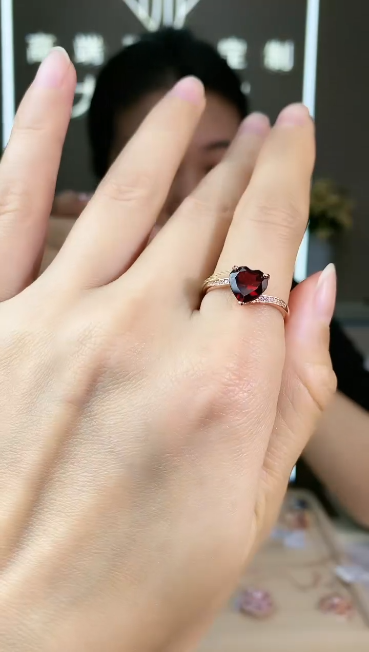 【闪购商品】石榴石手饰银S925镶嵌手饰