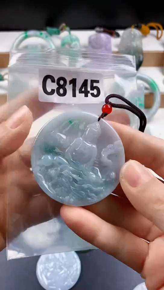 颈饰未镶嵌翡翠天然翡翠吊坠挂件