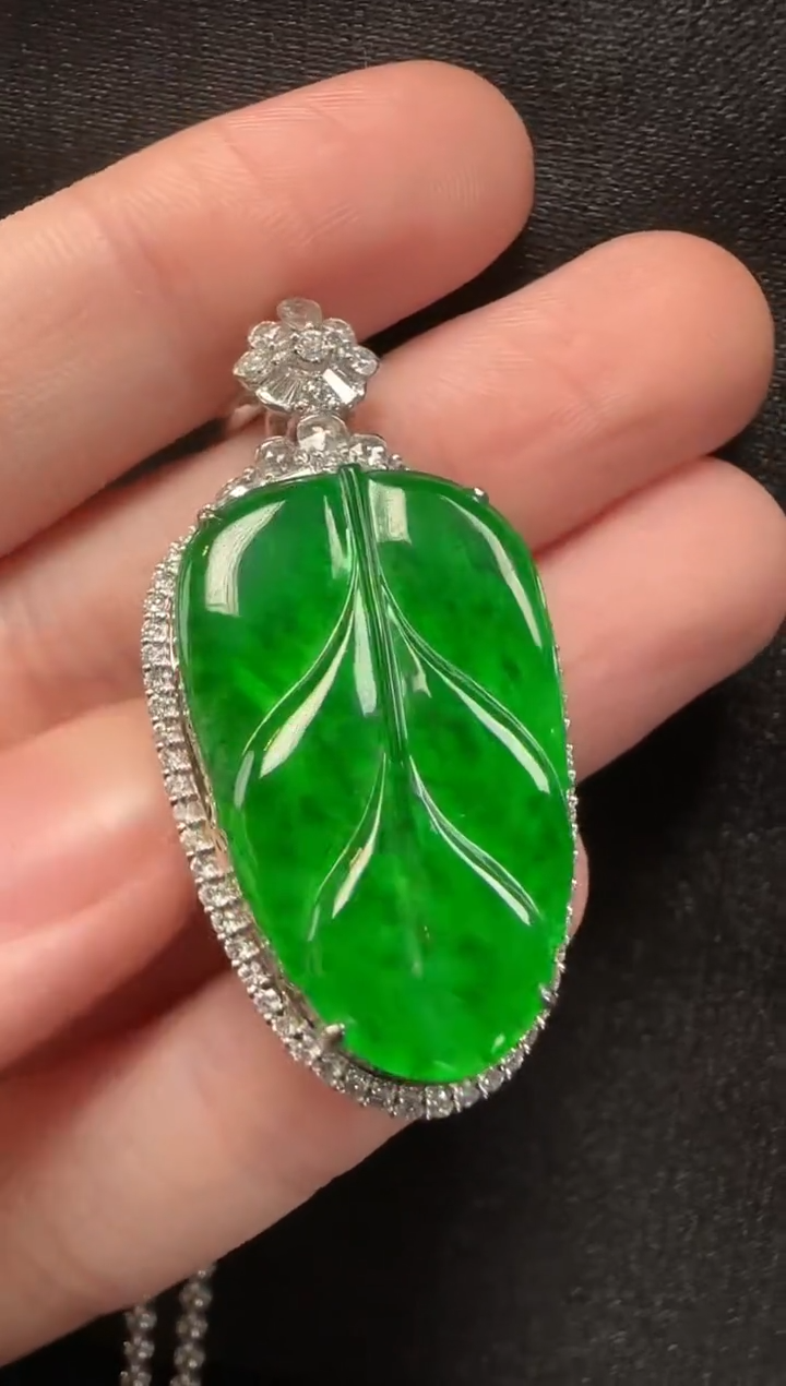 颈饰18K金镶嵌翡翠001叶子一个