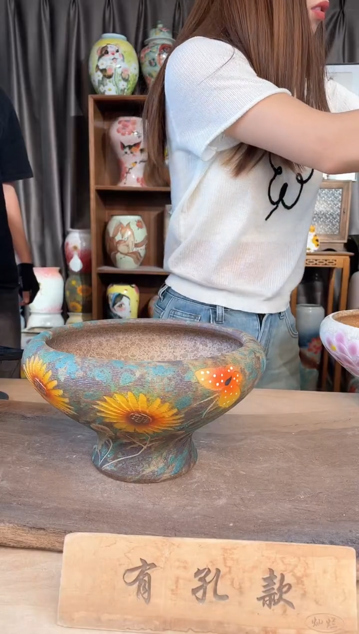 摆件24-233口20高13  一个