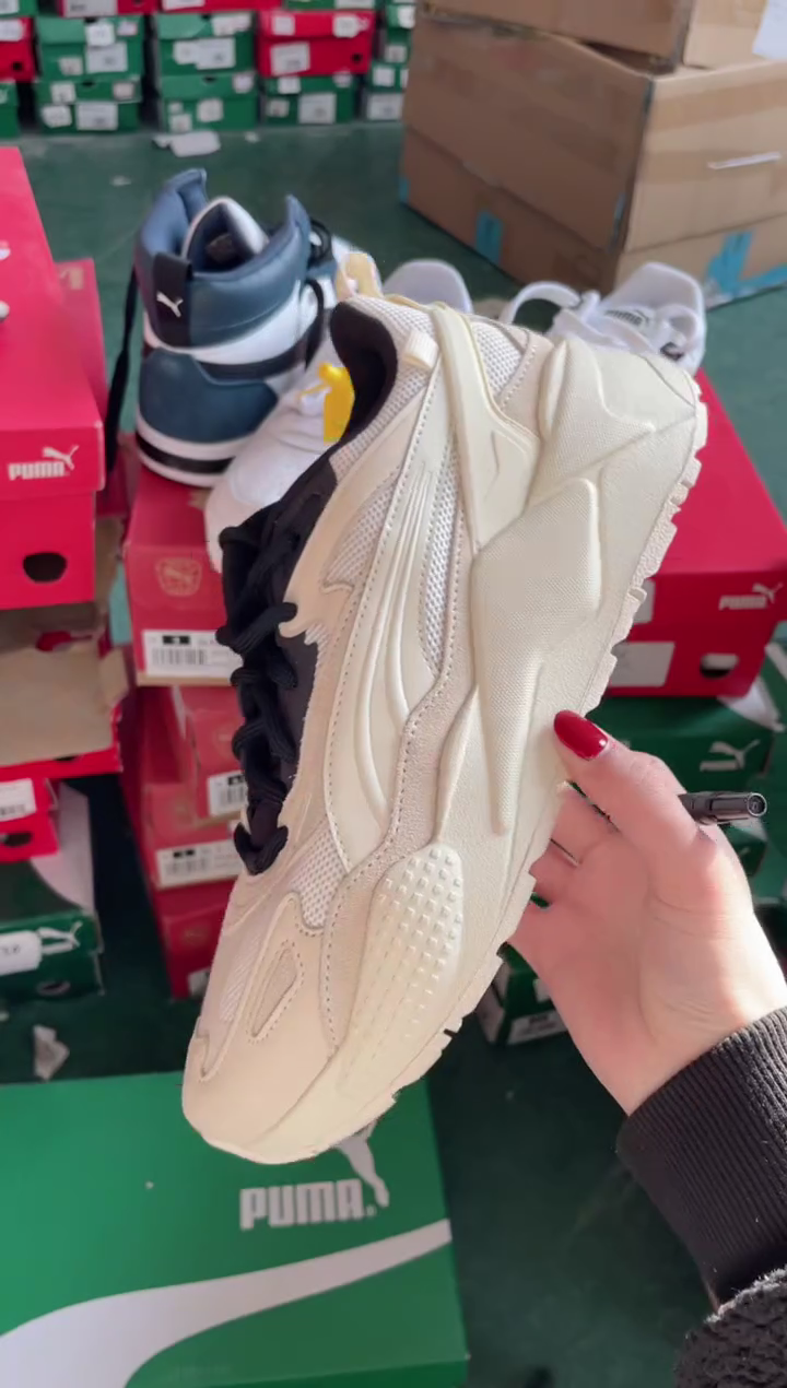 彪马时尚休闲运动鞋41M  UU11