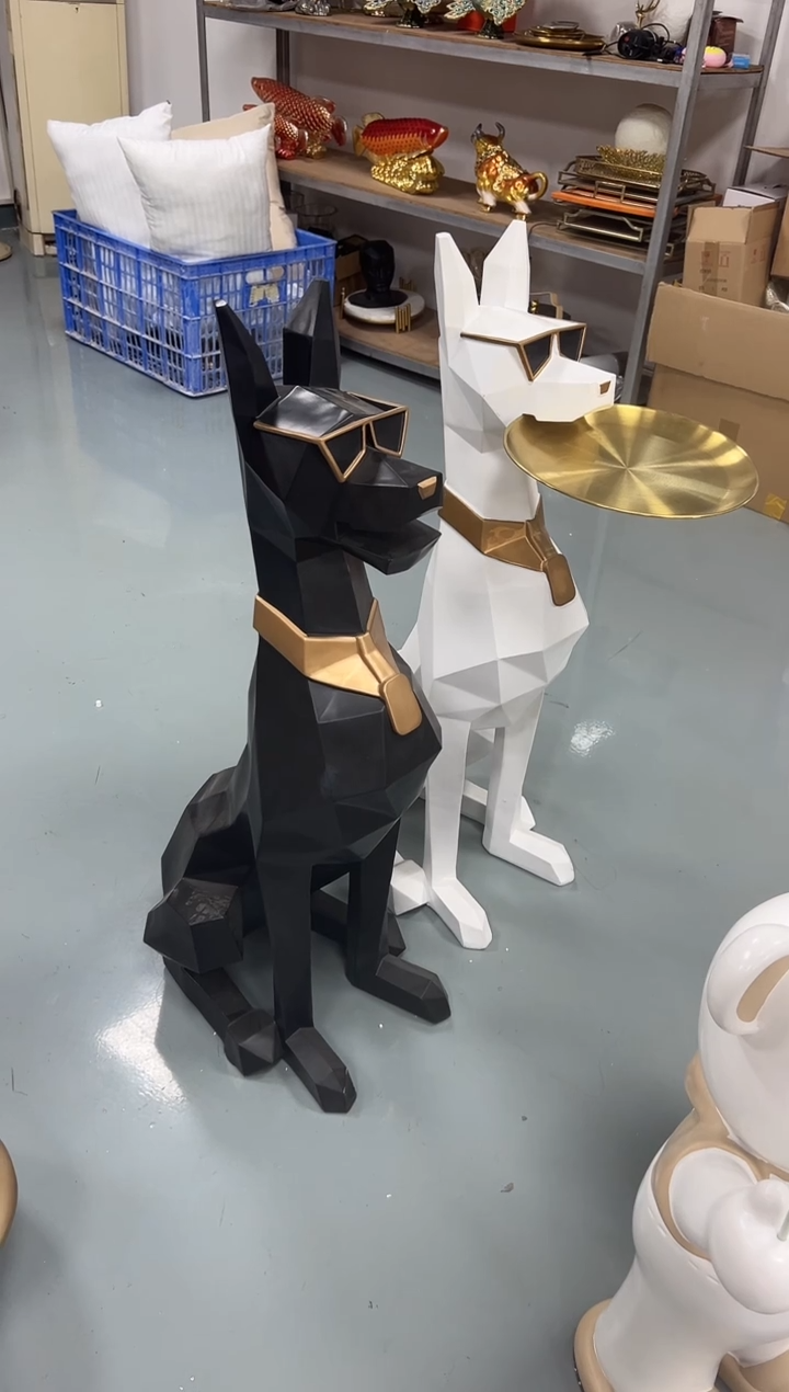 树脂?****?大号落地狗摆件红色