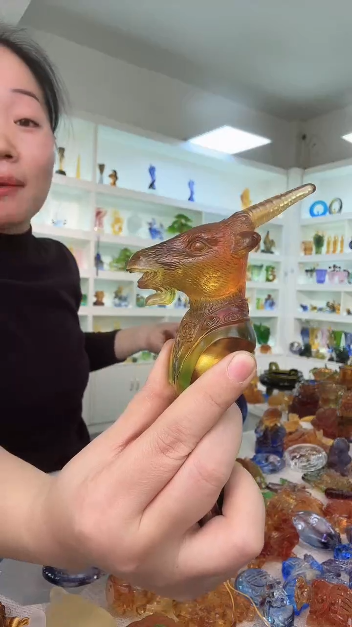 手工艺品琉璃羊首