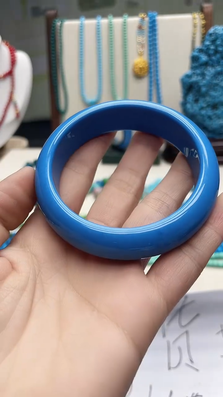 珍藏特色绿色高瓷