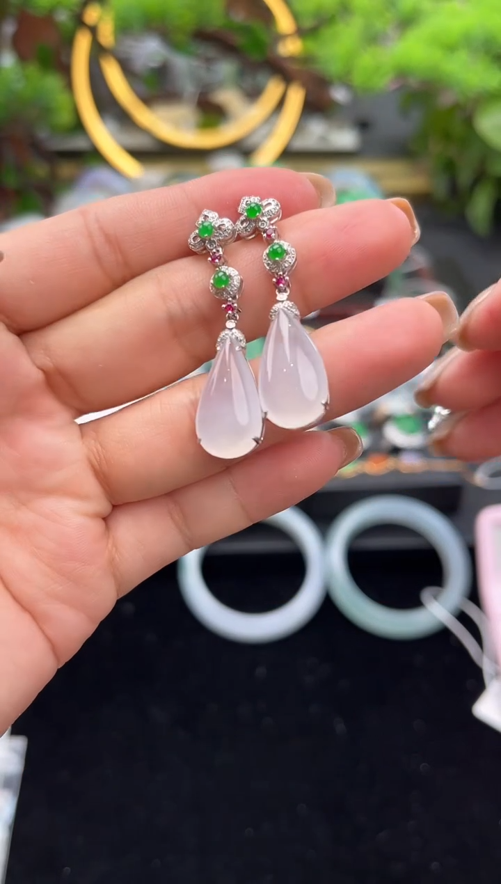 18K金镶嵌翡翠耳坠耳坠