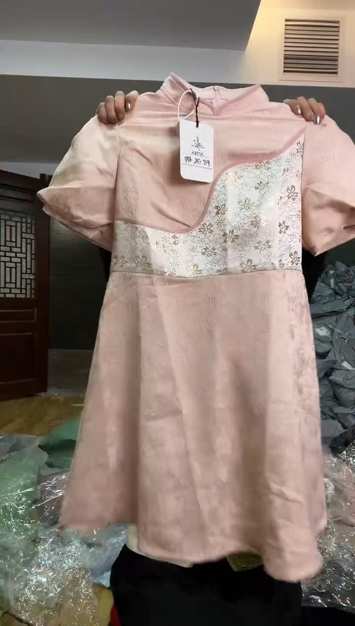   裙子 L 115斤以里