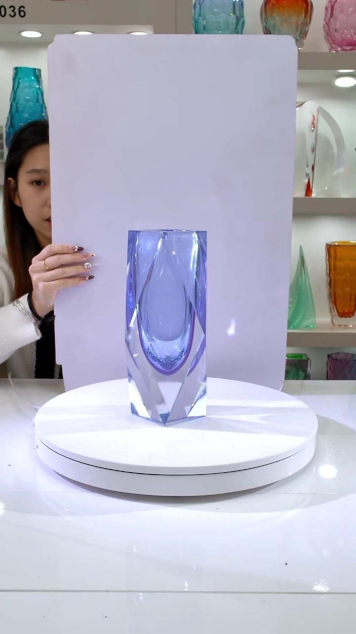 紫罗蓝金马花器1