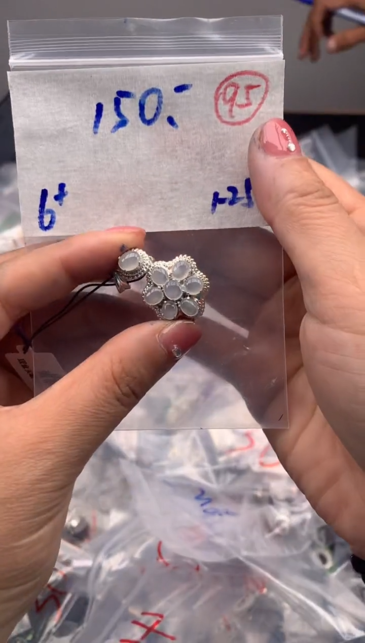 【闪购商品】定制翡翠未镶嵌毛货需精细抛光拍一发一