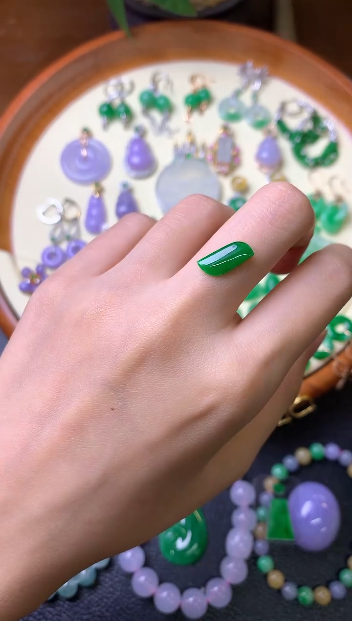 【闪购商品】定制翡翠未镶嵌裸石（镶嵌定制）