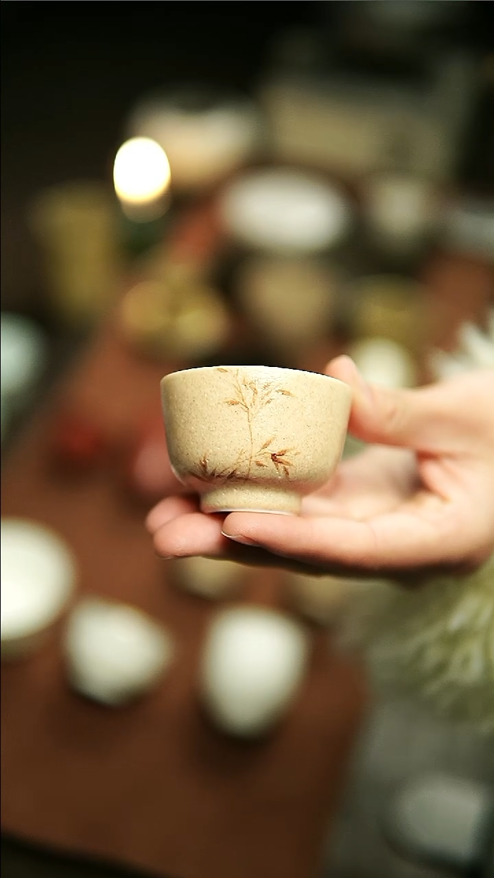 【闪购商品】云龙落粉釉竹叶品杯