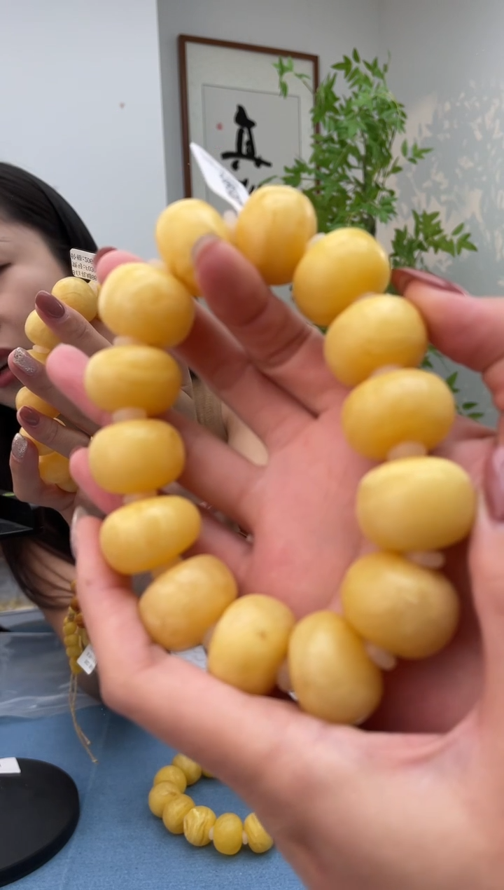 未镶嵌蜜蜡珠宝奇石084，23微瑕假一罚十多样性发其一