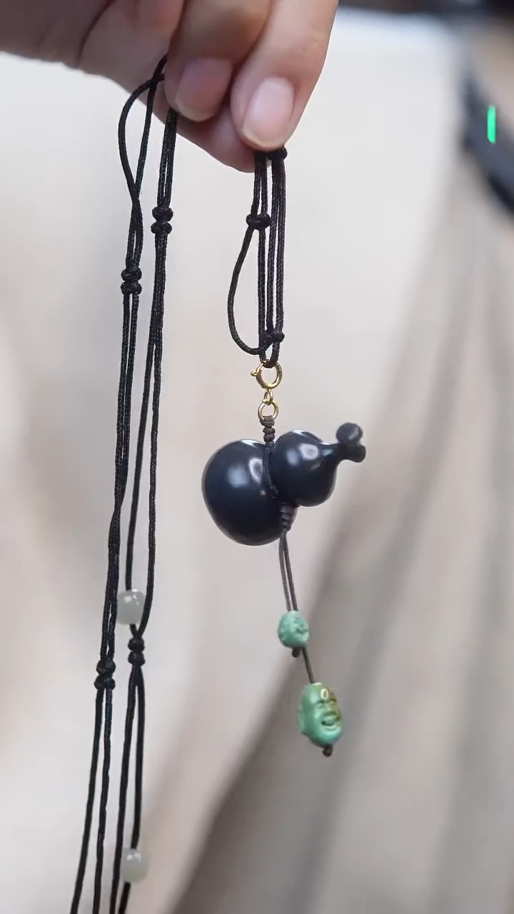 琥珀颈饰未镶嵌蜜蜡葫芦