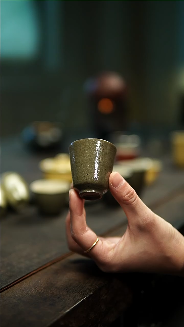 【闪购商品】云龙陶泥绿釉杯111111111
