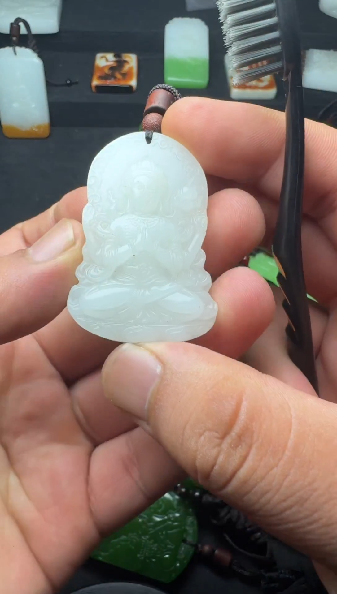 颈饰未镶嵌和田玉1