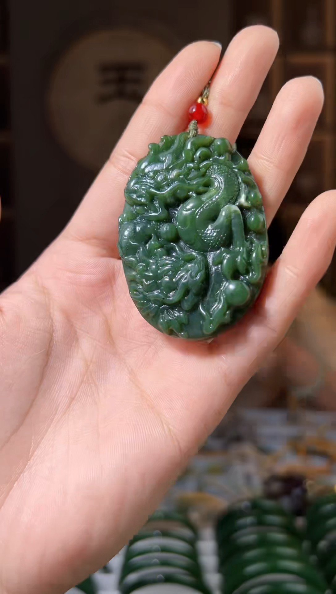 颈饰未镶嵌和田玉拍一发一，拍一发一
