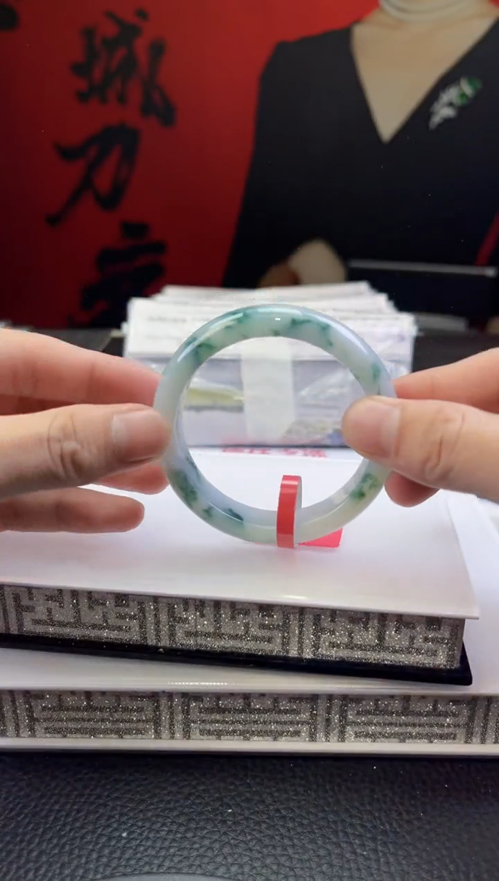 【闪购商品】翡翠手镯未镶嵌翡翠手镯