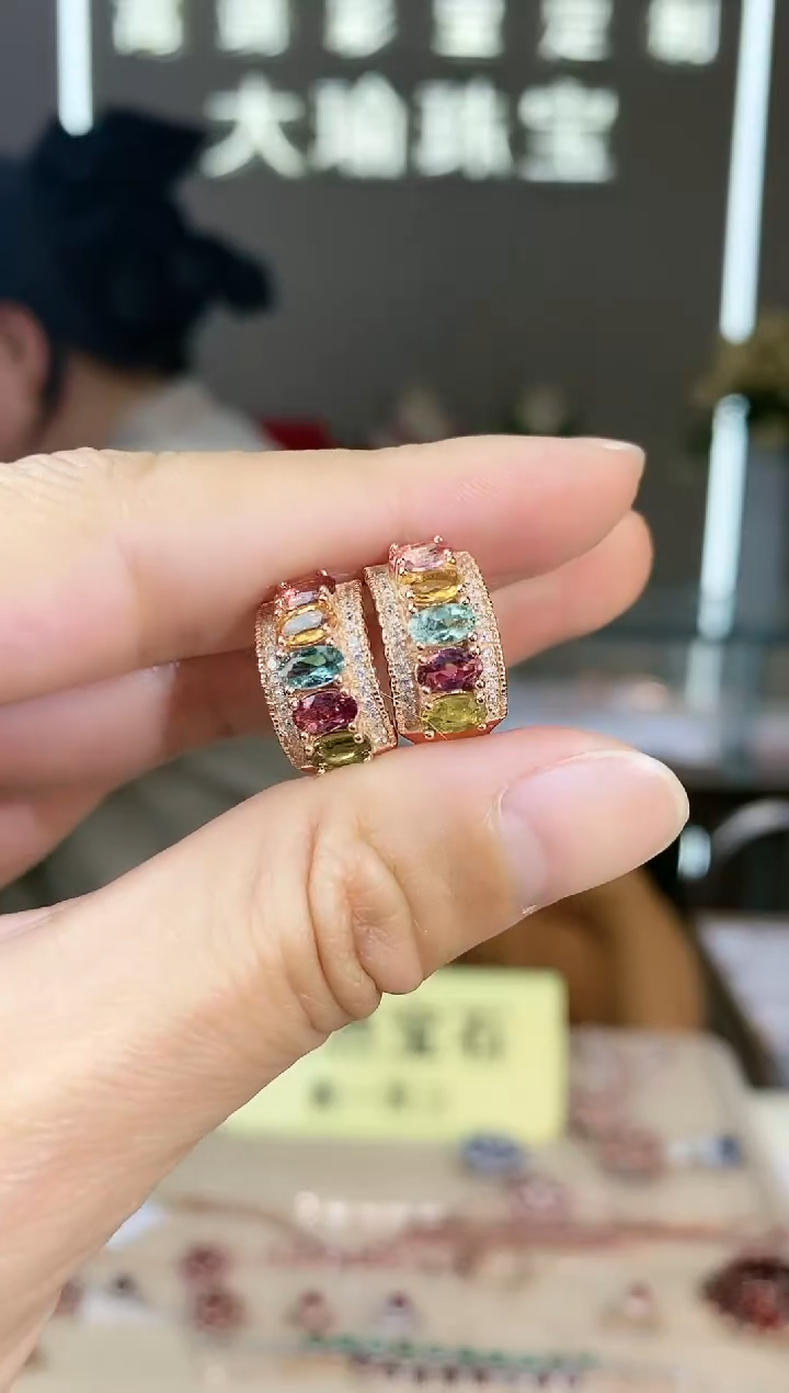 【闪购商品】碧玺耳饰银S925镶嵌耳饰