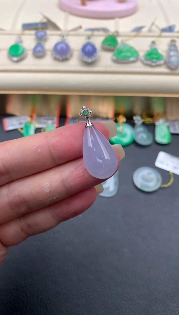 【闪购商品】翡翠颈饰18K金镶嵌Q775       