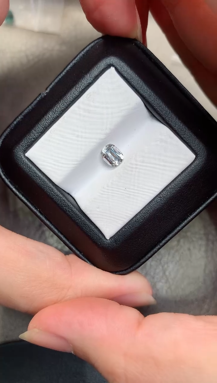 【闪购商品】碧玺裸石未镶嵌0.9ct淡粉色碧玺SY