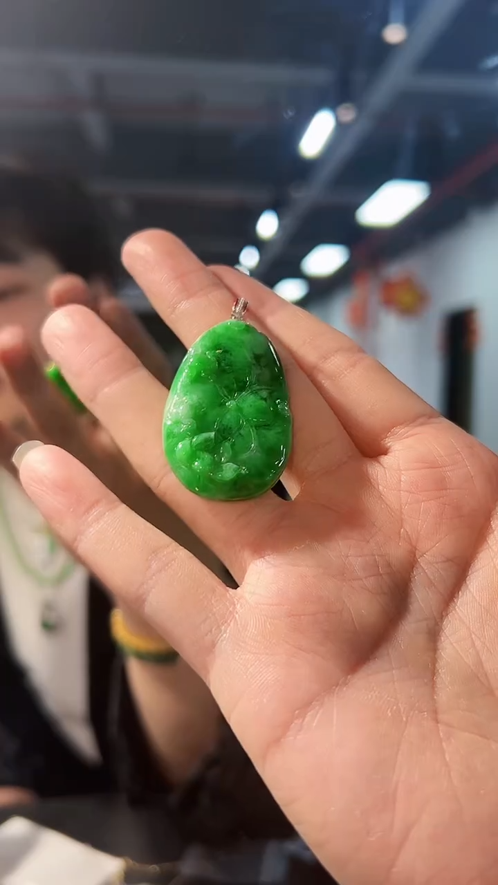 【闪购商品】翡翠颈饰18K金镶嵌缅料A货/支持复检/一件