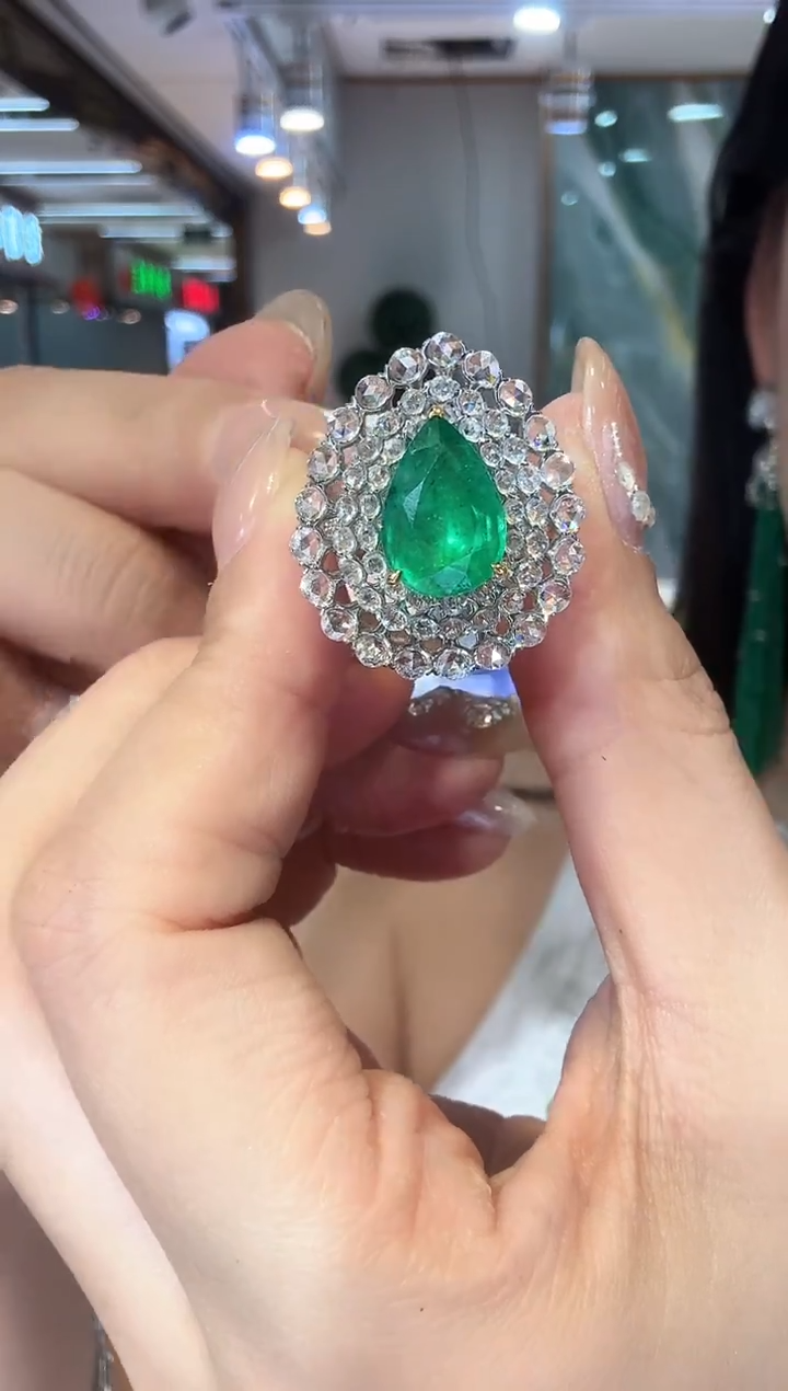 18K金镶嵌戒指祖母绿DZ586906500