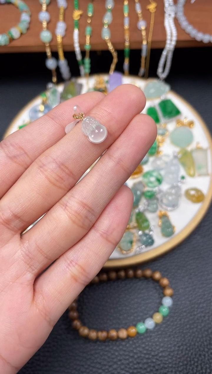 【闪购商品】翡翠吊坠(不含链)18K金镶嵌一个  JK326