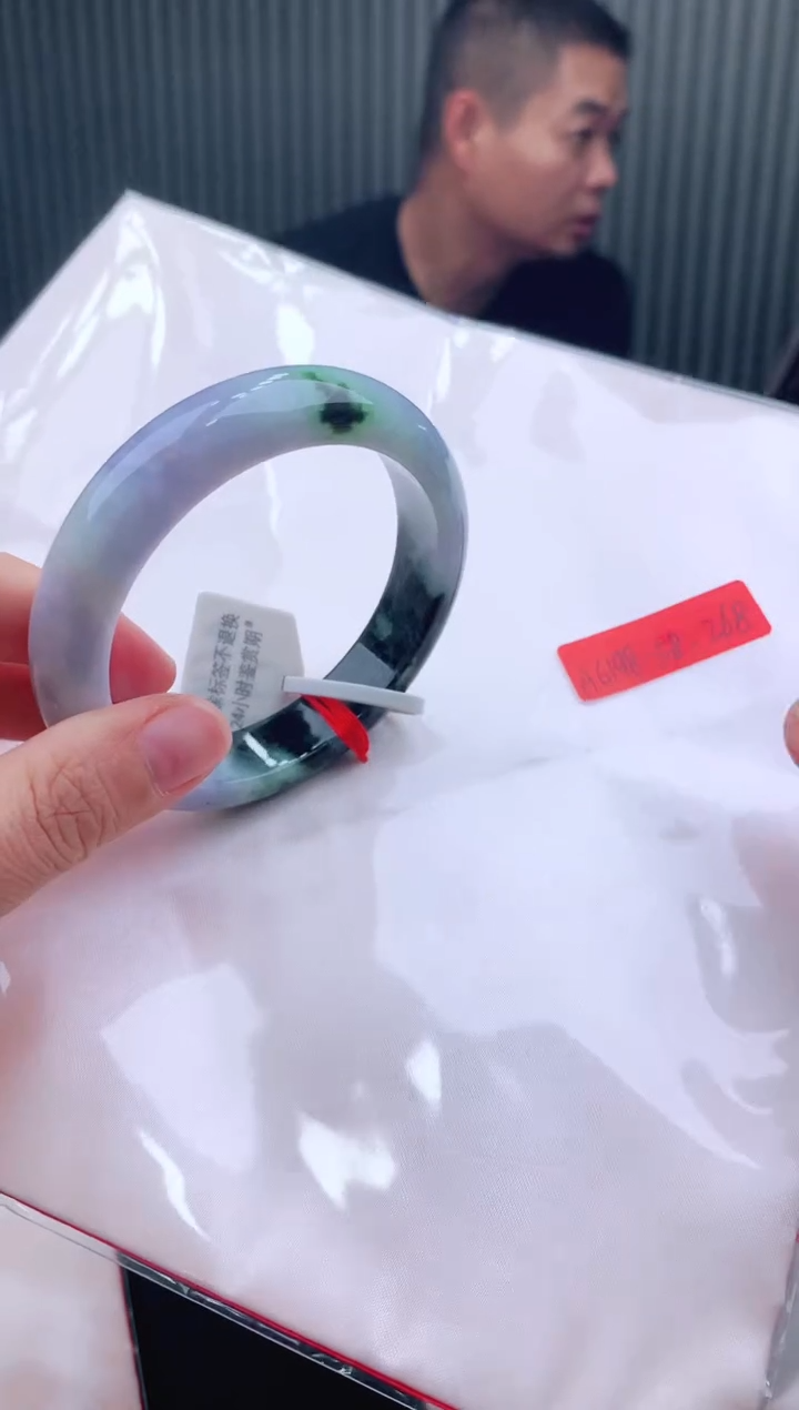 未镶嵌手镯翡翠57+