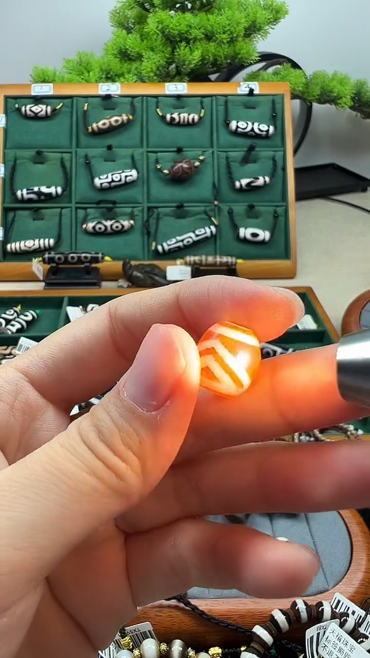 玛瑙/玉髓（覆膜）颈饰未镶嵌5.（微瑕随机发货）