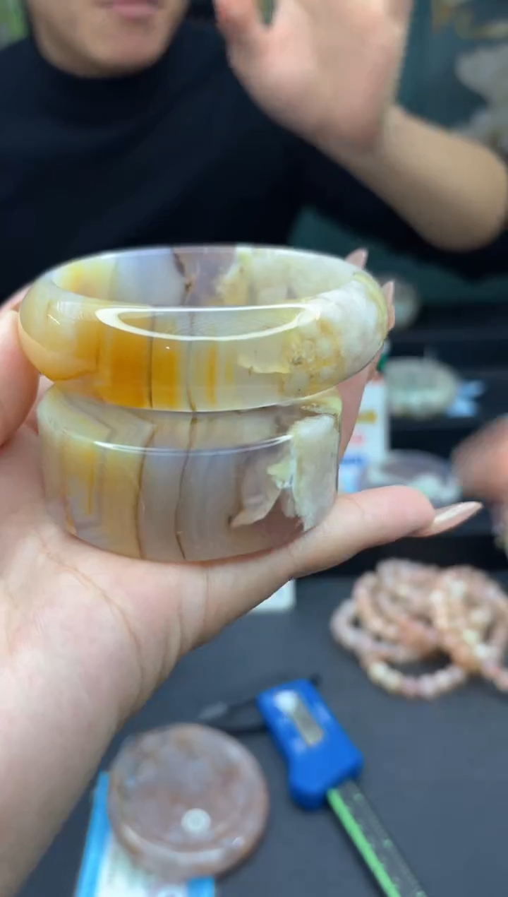 【闪购商品】石英质玉手镯未镶嵌2089（60圈赠送镯心）