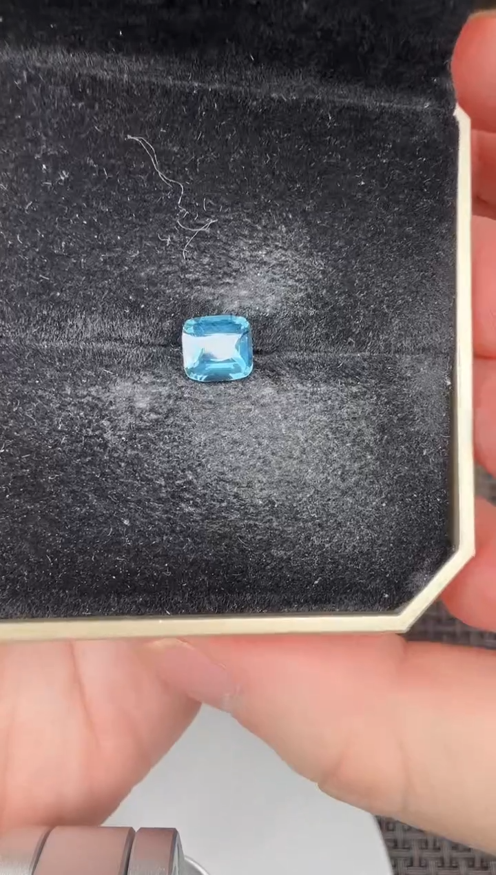 【闪购商品】尖晶石方未镶嵌1.6ct-B01142