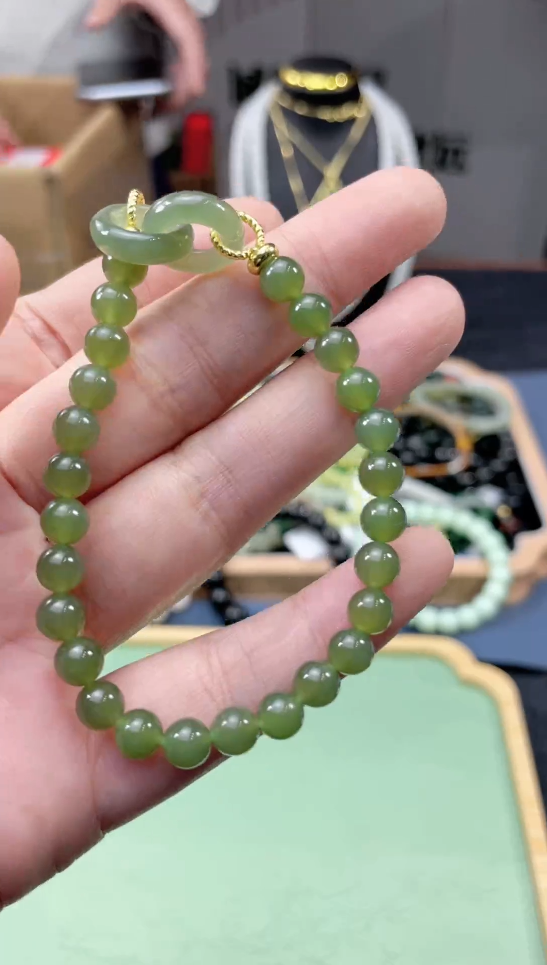 未镶嵌手链和田玉（青玉）手链
