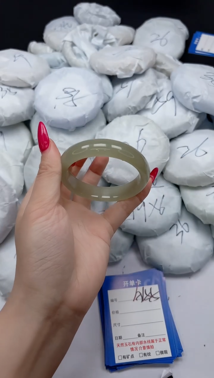 未镶嵌手镯石英质玉A155/5455